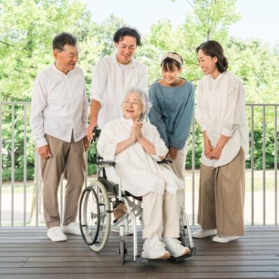 親が老人ホームに