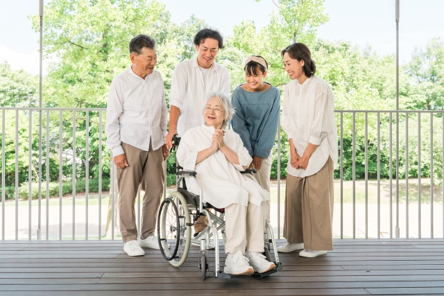 親が老人ホームに